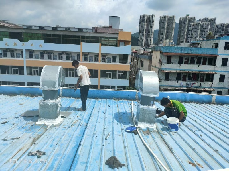 王屋镇钢结构屋面涂料维修方法